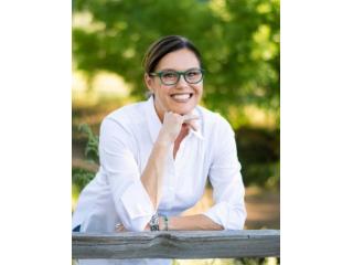 Jane Knauf: Your Key to Seamless Real Estate Transactions in Colorado! Jane Knauf: Your Key to Seamless Real Estate Transactions in Colorado!